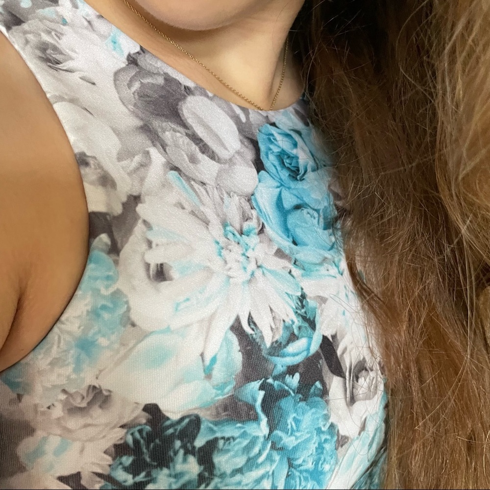 Floral Athletic Tank - Picture 3 of 9
